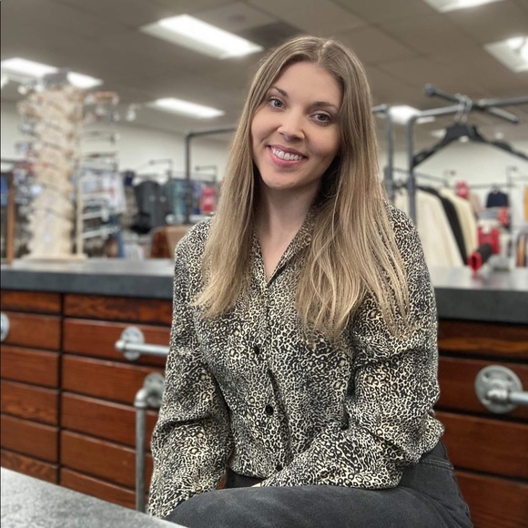 Meet your Posher, Annie - Picture 1 of 3